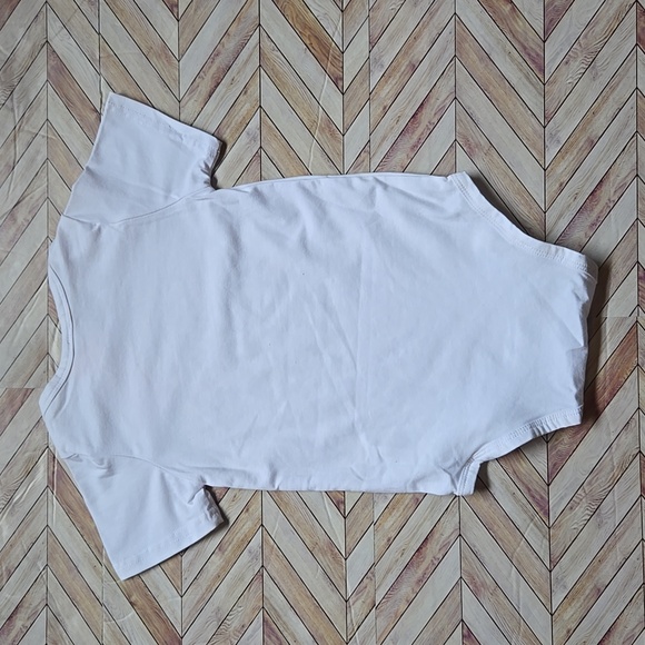 ​My Big Brother Has Paws Baby Onesie Funny Pet Sibling Bodysuit Gender Neutral - Picture 2 of 6